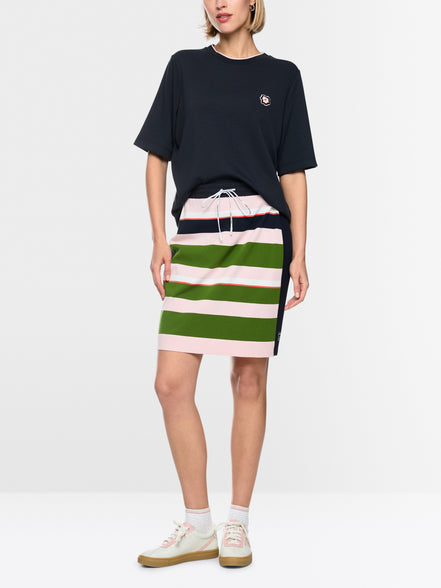 Short-sleeved shirt with floral patch