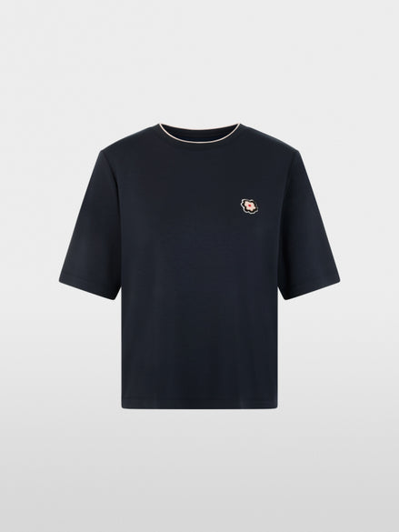 Short-sleeved shirt with floral patch