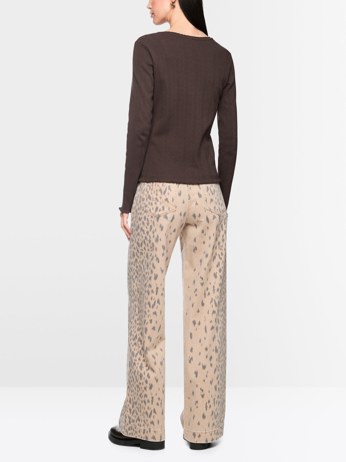 Long-sleeved buttoned openwork top