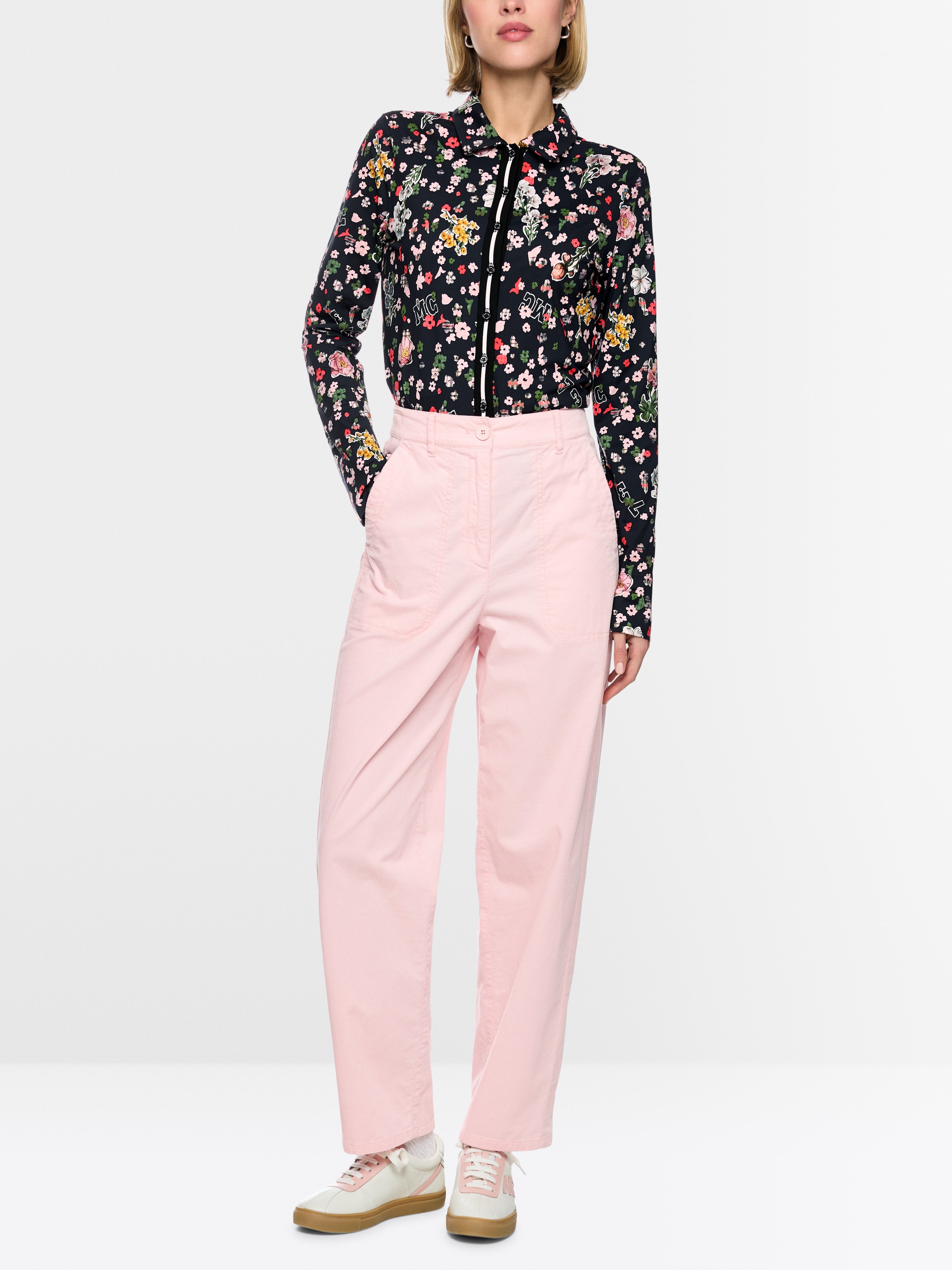 Blouse with all-over print