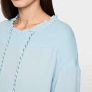 Loose-fit blouse shirt