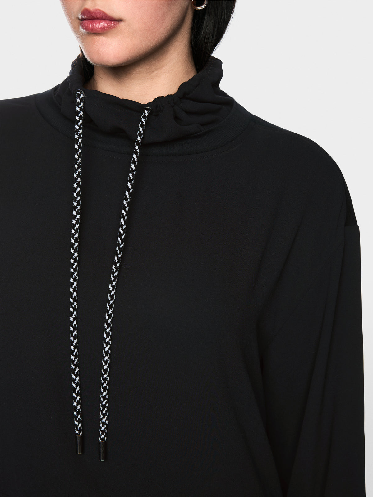 Loose-fitting blouse