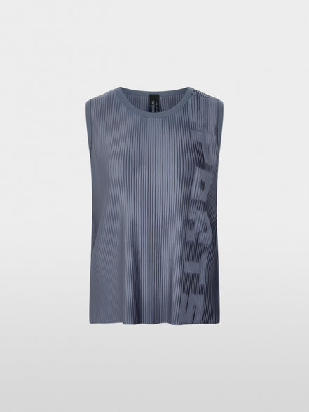 Top with pleats