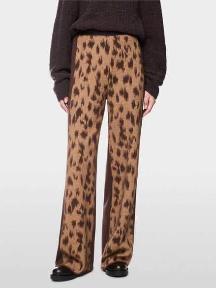 ‘Knitted in Germany’ WELKOM trousers