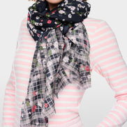 Scarf with floral pattern