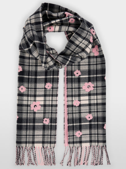 Wool scarf with fringes