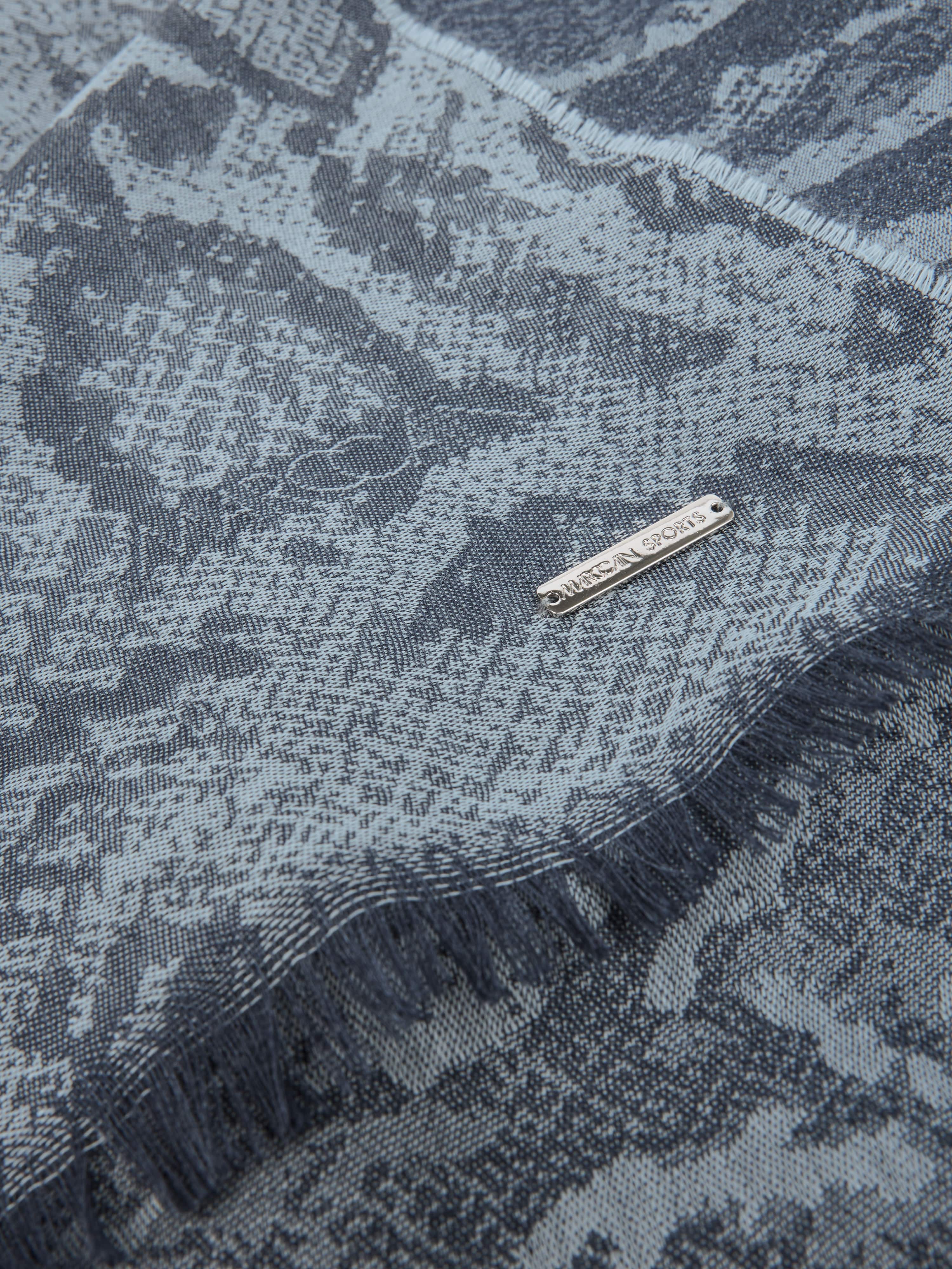 Scarf with snake print
