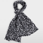 Scarf made from new wool