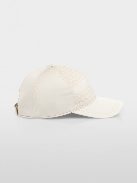 Quilted peaked cap