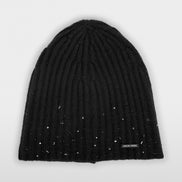 Knitted hat with rhinestones