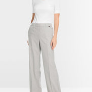 Round-collar shirt with short sleeves