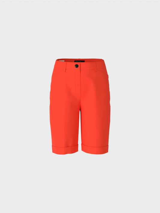 Shorts with turned-up hems