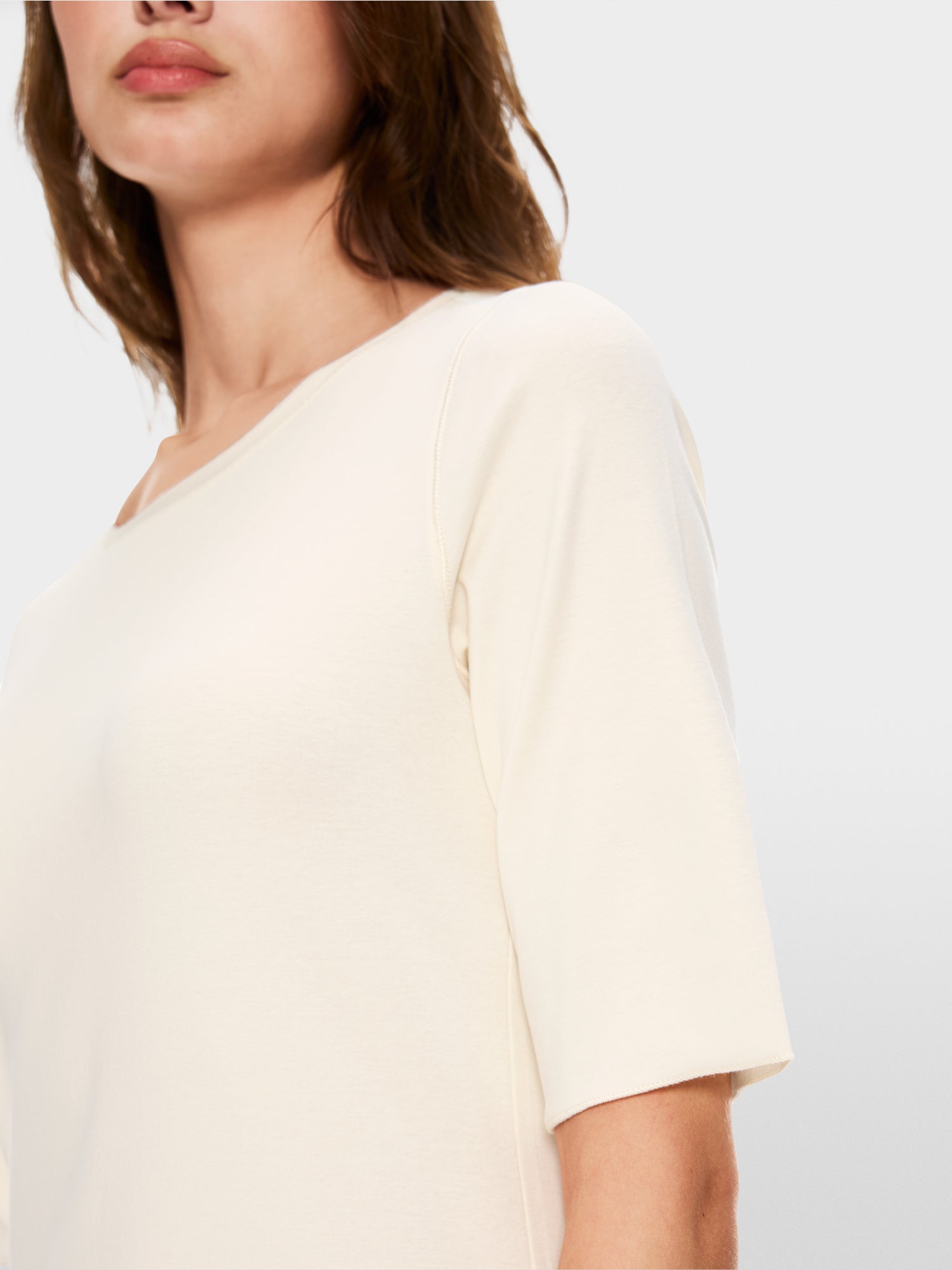 T-shirt with turn-up sleeves