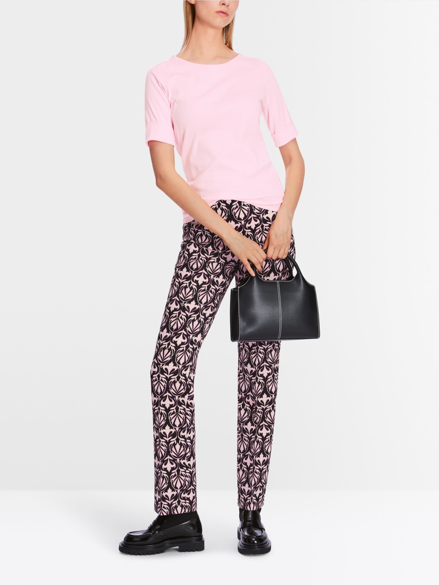 T-shirt with turn-up sleeves