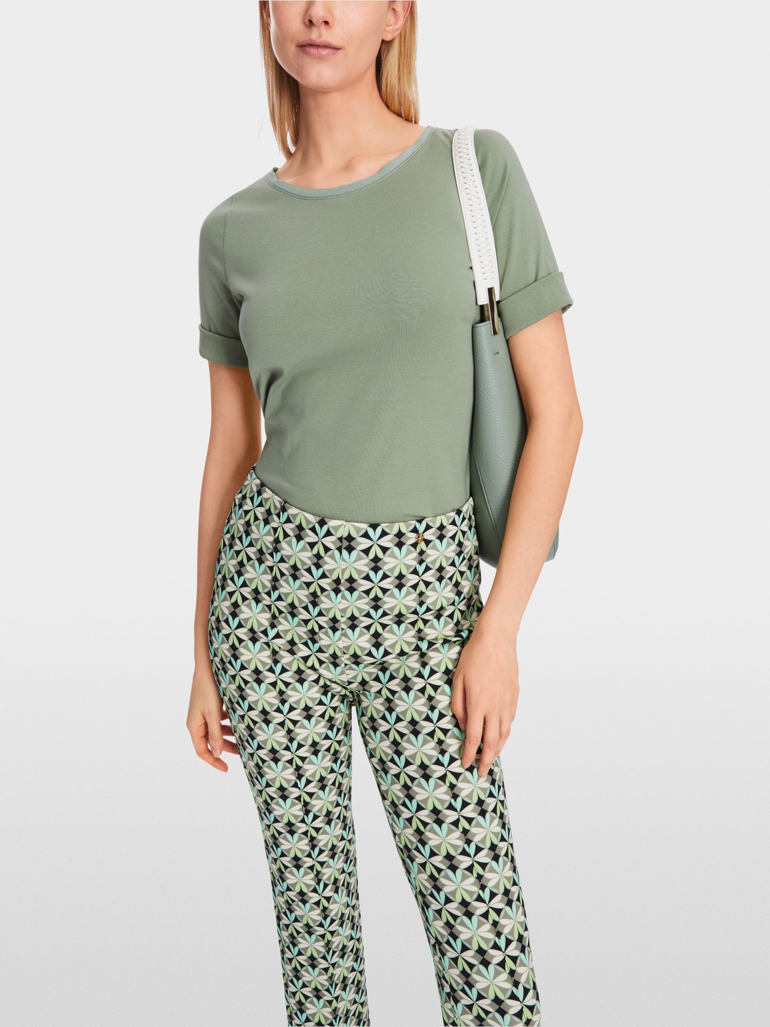 T-shirt with turn-up sleeves