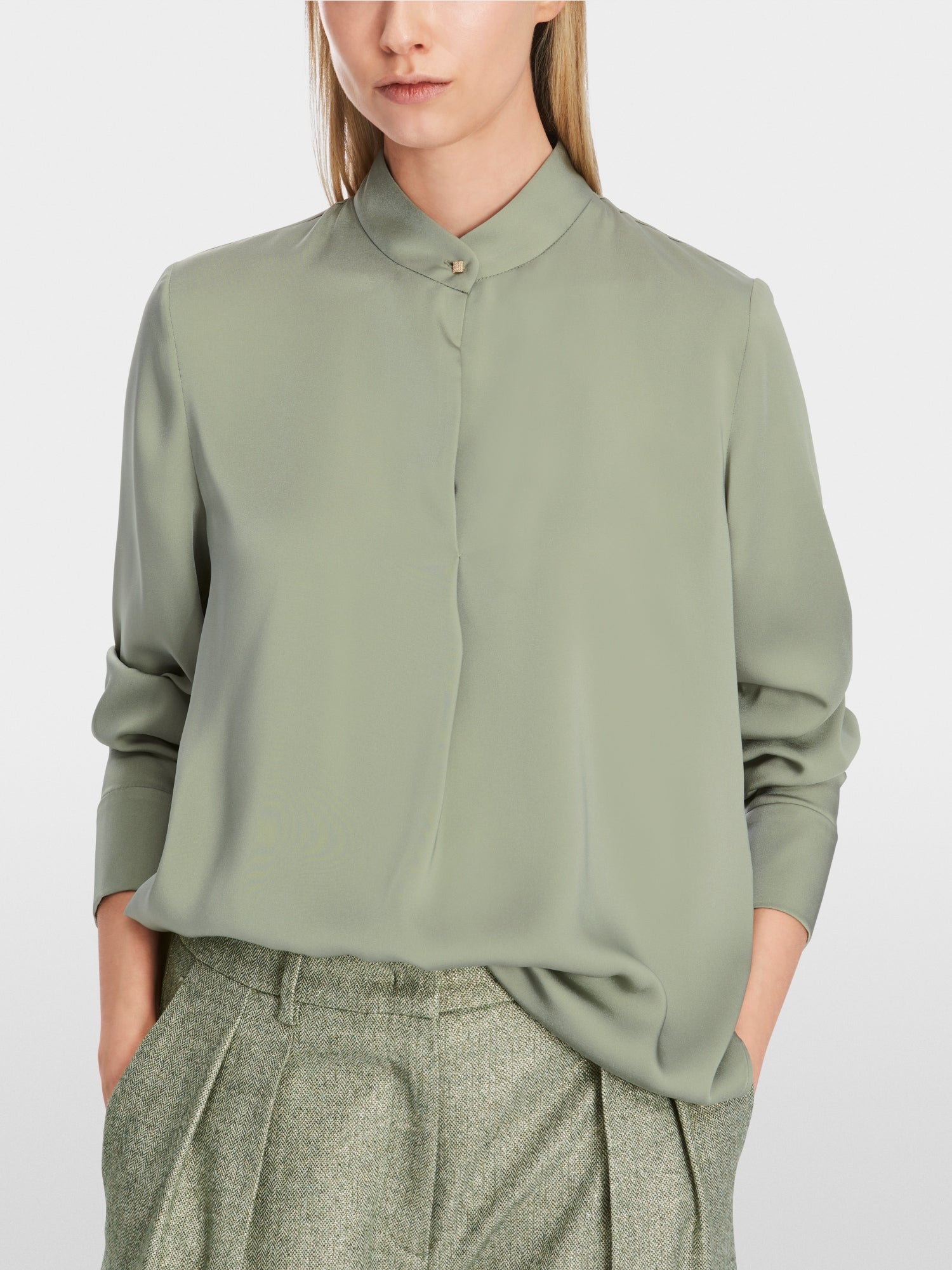 Blouse with stand-up collar