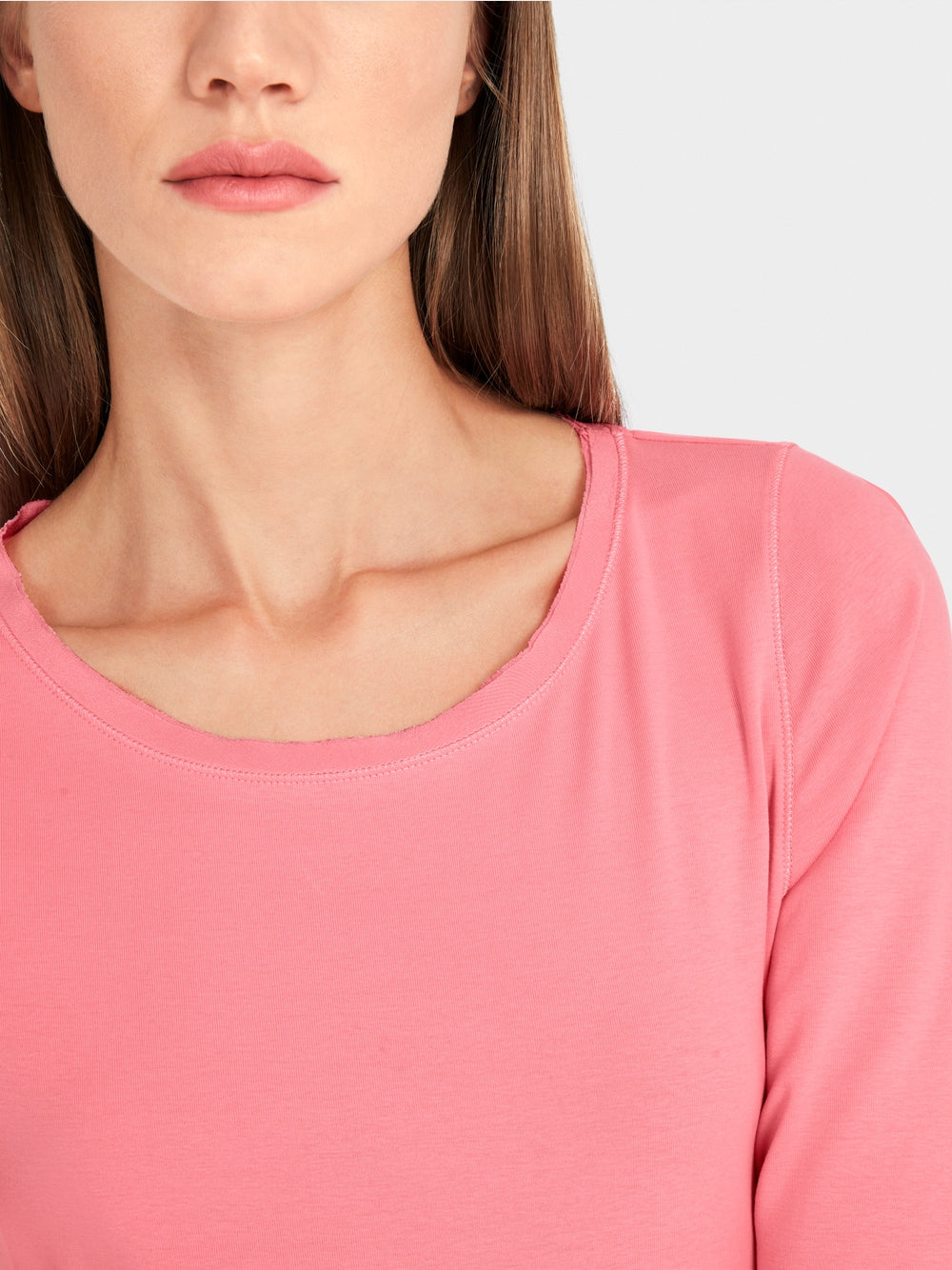 T-shirt with mid-length sleeves