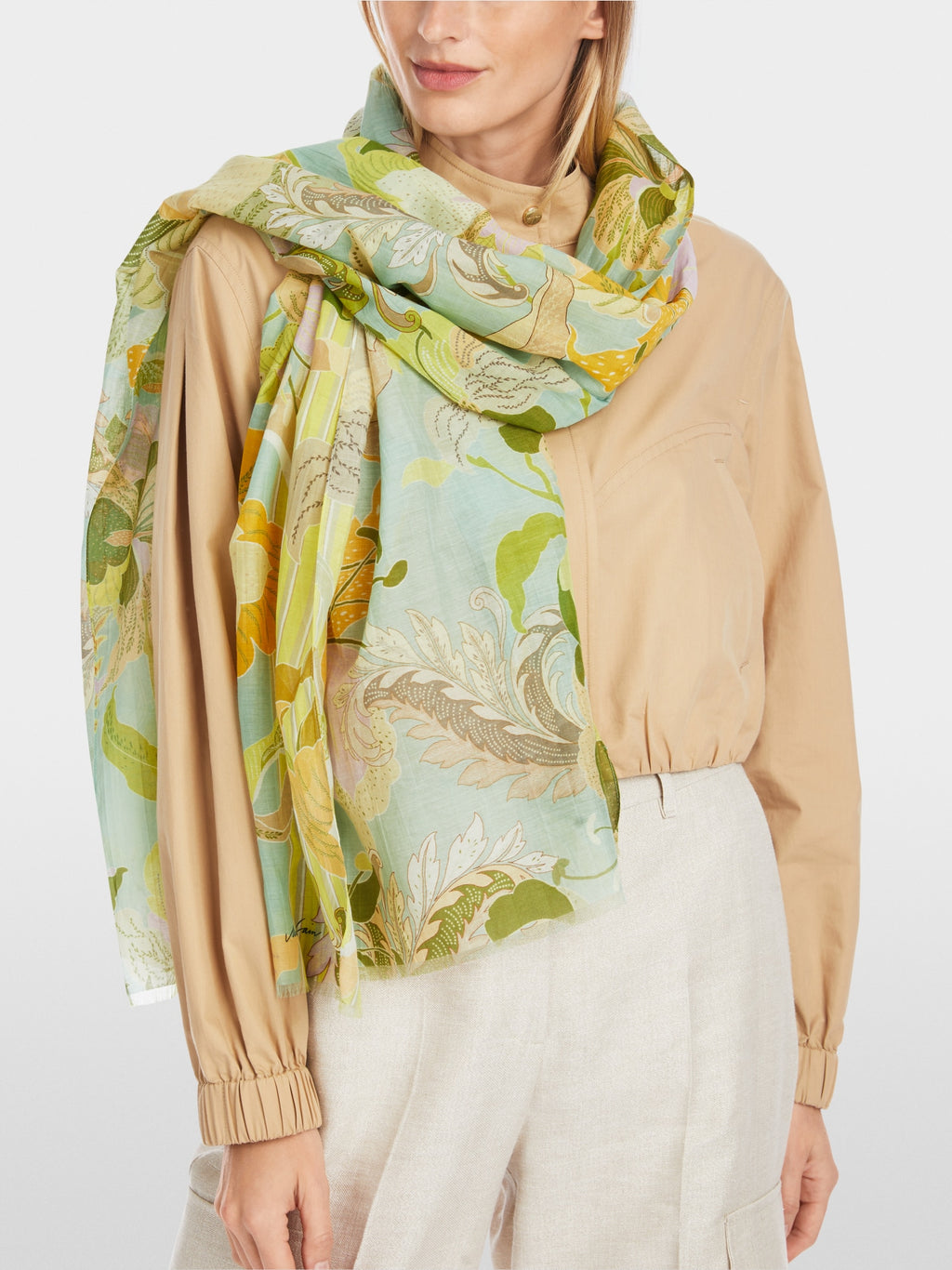 Airy scarf with all-over leaf motif