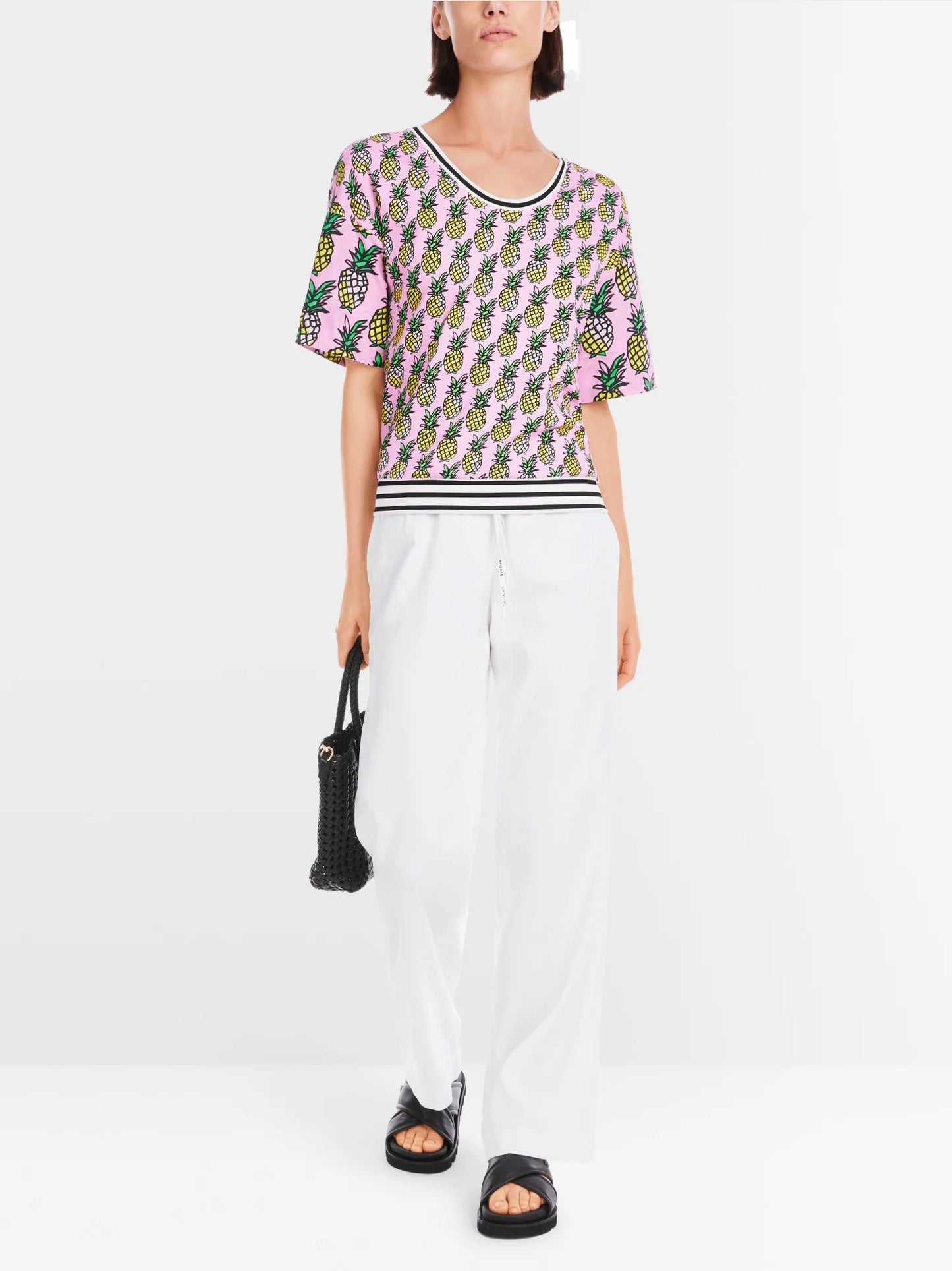 T-shirt with pineapples and stripes