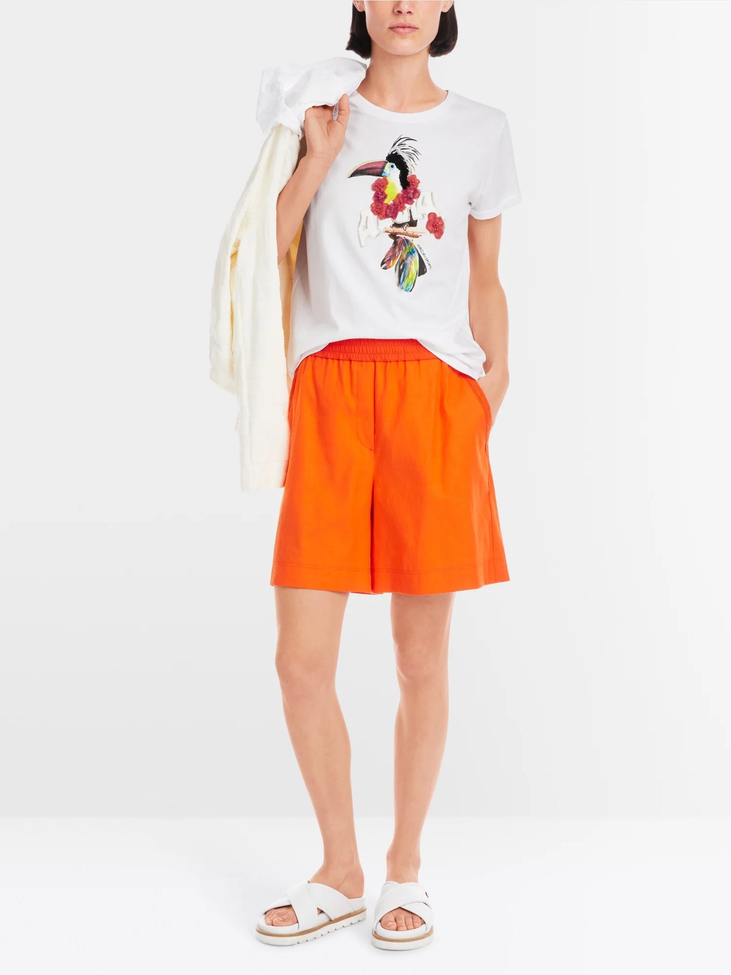T-shirt with 3D toucan print