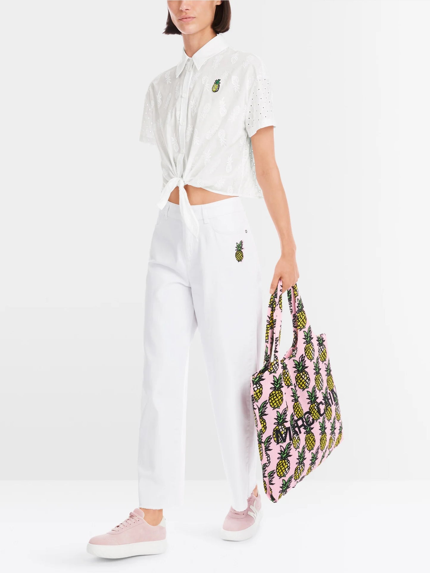 Blouse with matching embroidery