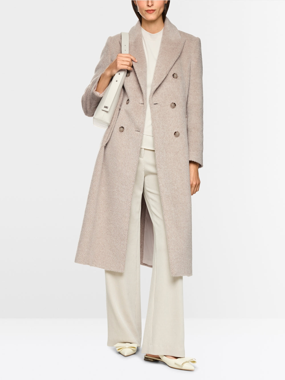 Fitted coat in alpaca wool blend