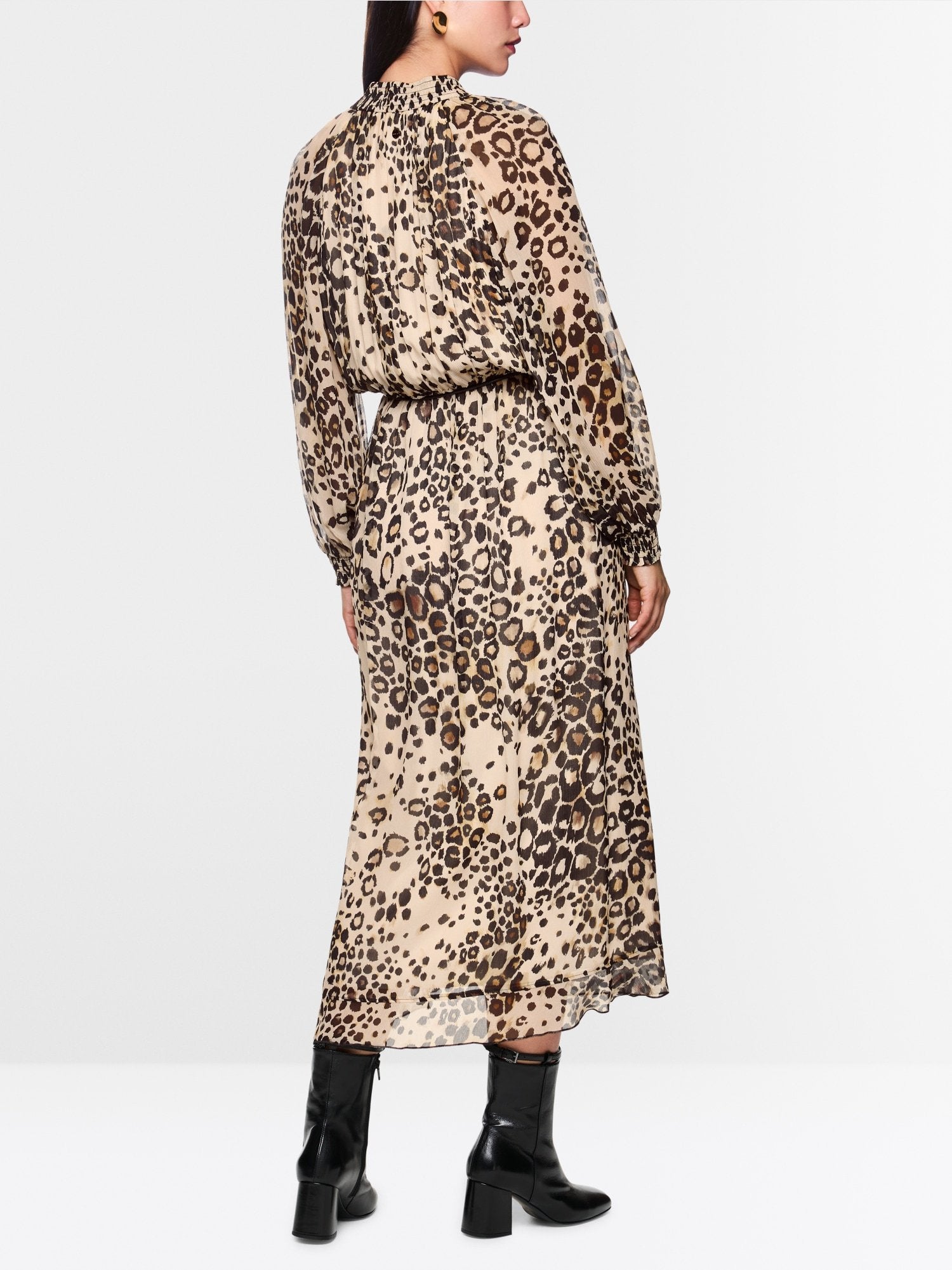 Maxi dress with leopard print