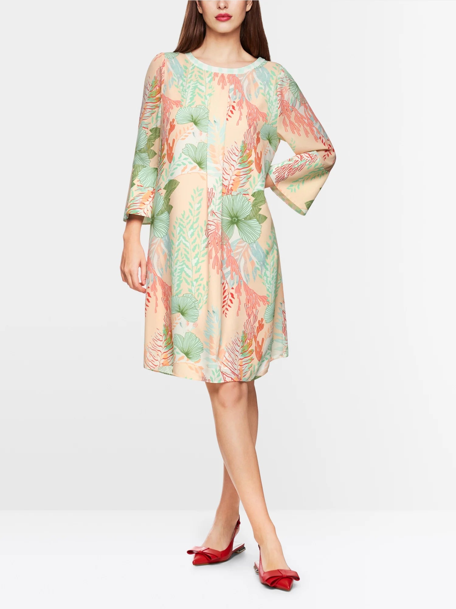 Short dress with floral print