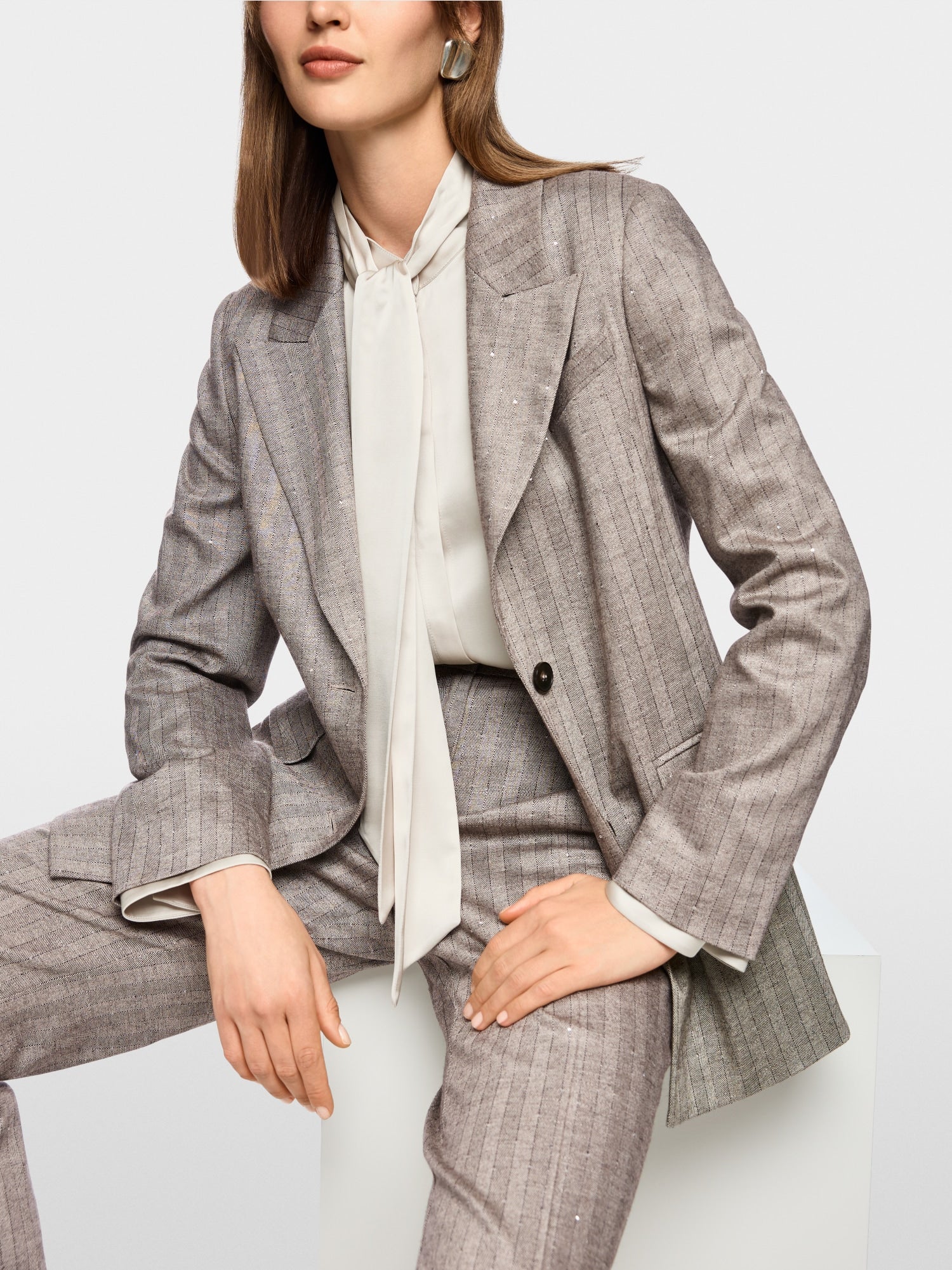 Elegant blazer with stripes