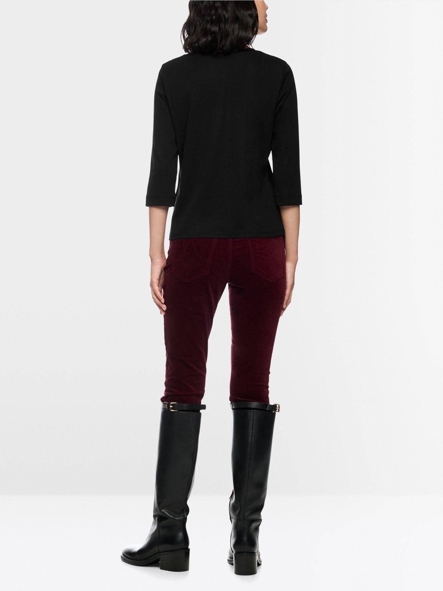 T-shirt with chain trim