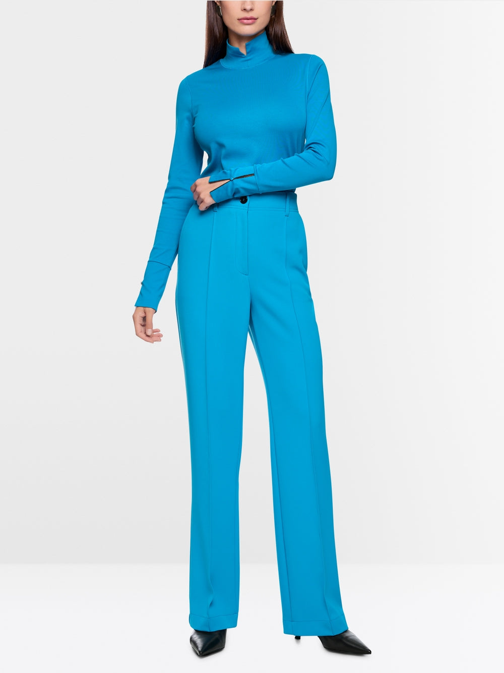 Long-sleeved T-shirt