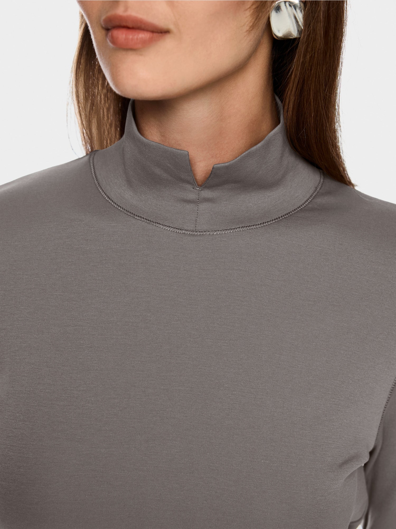 Long-sleeved T-shirt
