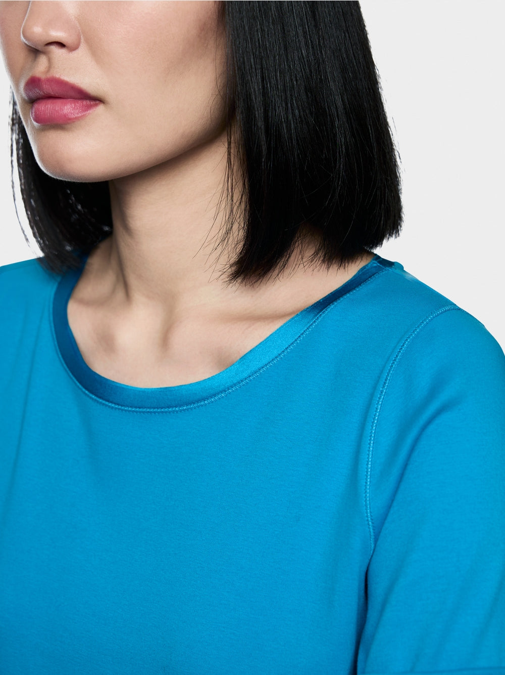 T-shirt with half-length sleeves