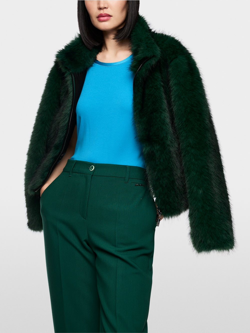 T-shirt with half-length sleeves