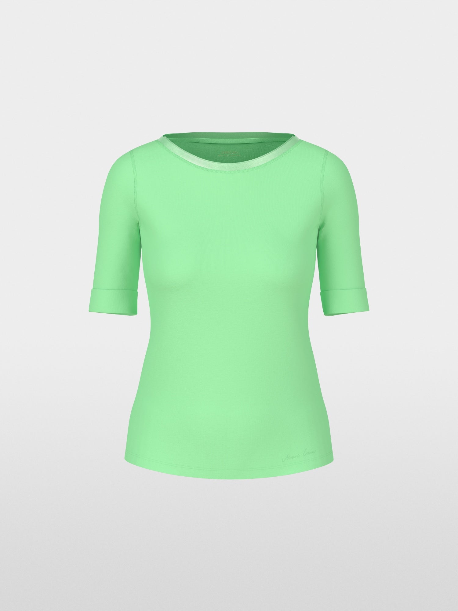 T-shirt with half-length sleeves