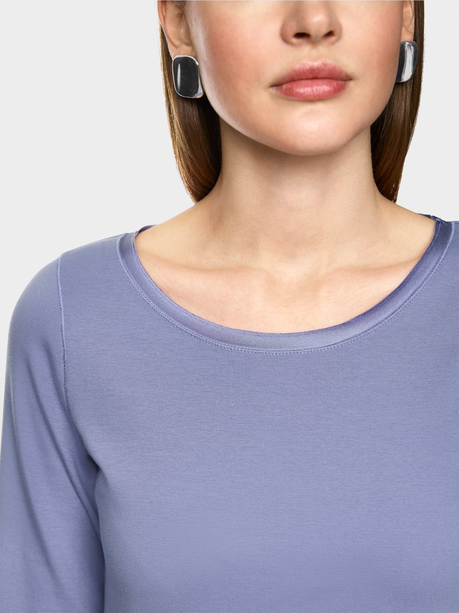 T-shirt with half-length sleeves