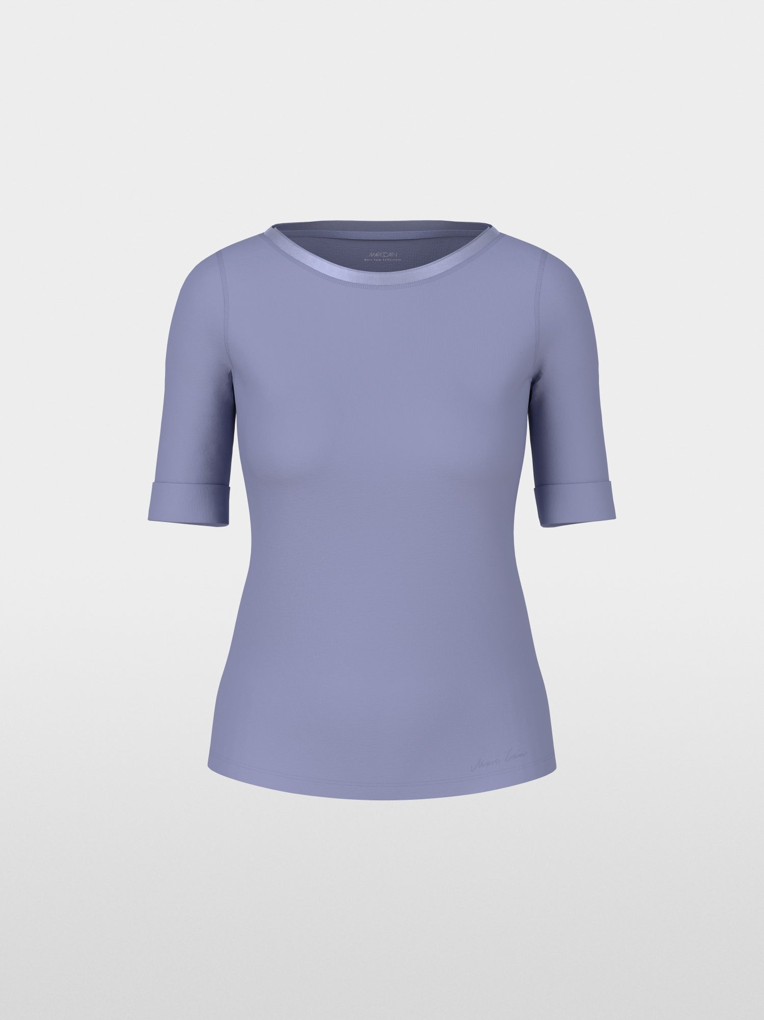 T-shirt with half-length sleeves