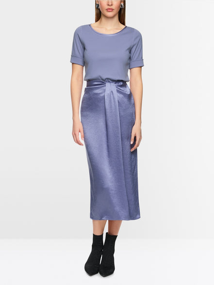T-shirt with half-length sleeves