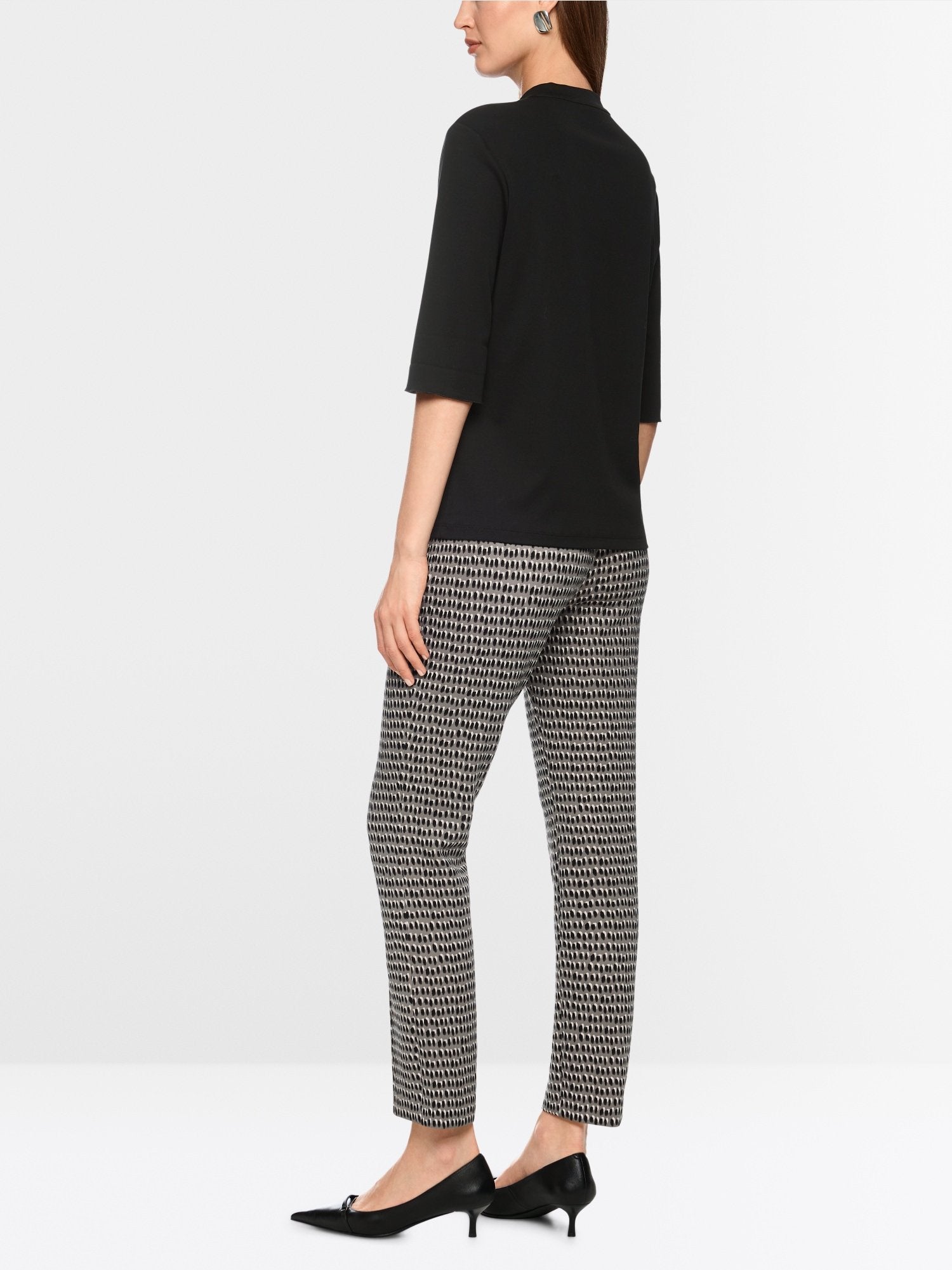 Shirt with sparkling flowers