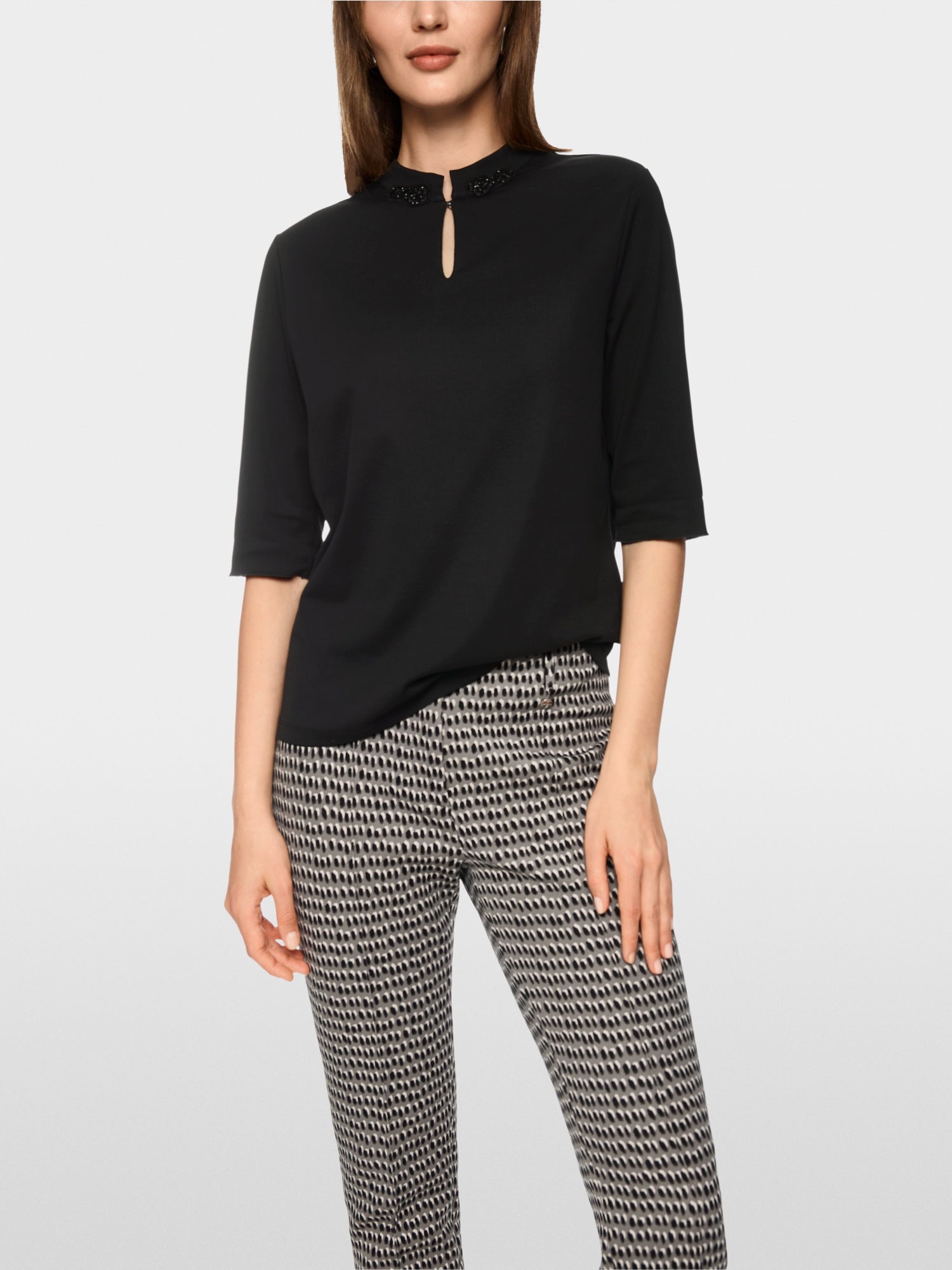 Shirt with sparkling flowers