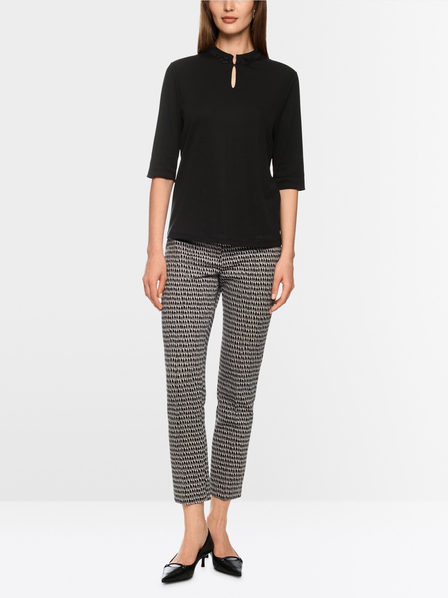 Shirt with sparkling flowers