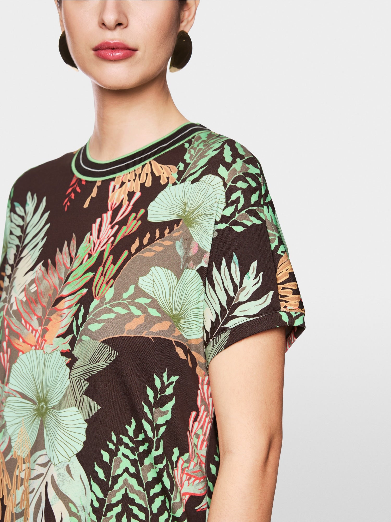 T-shirt with floral print