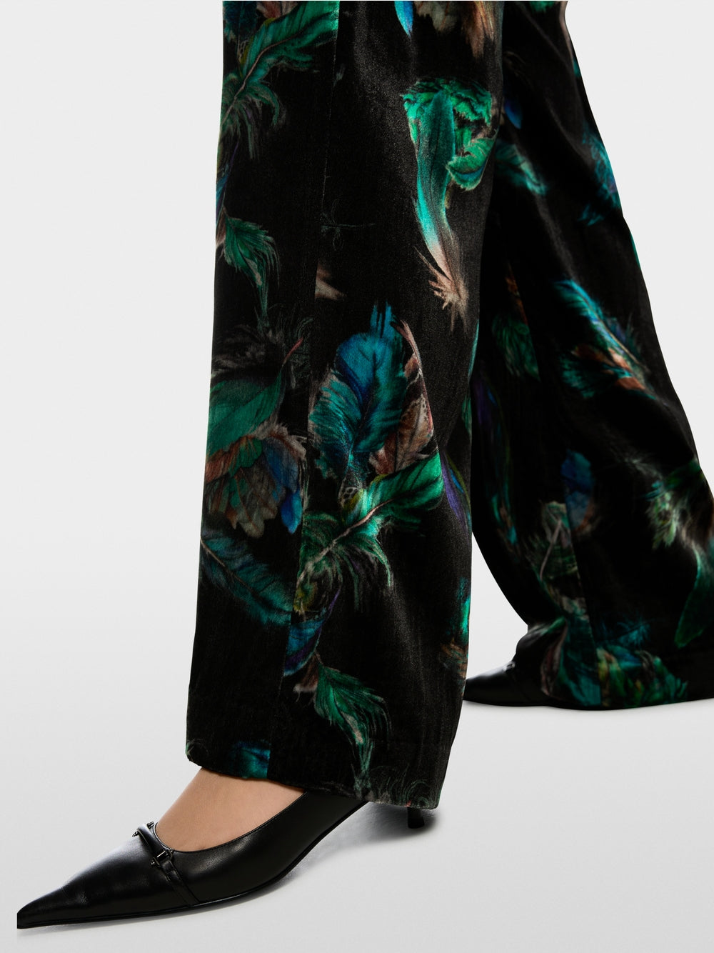 WARRI velvet trousers with print