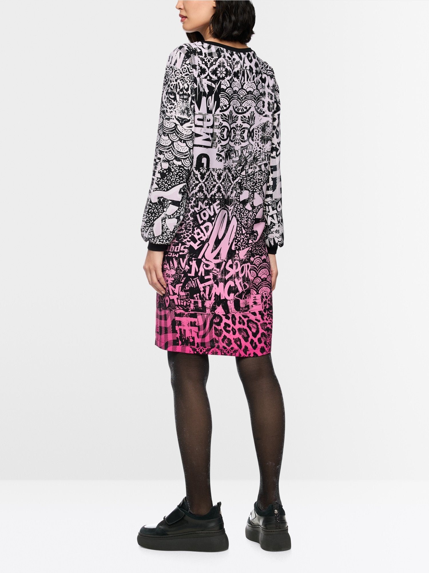 Dress with all-over print