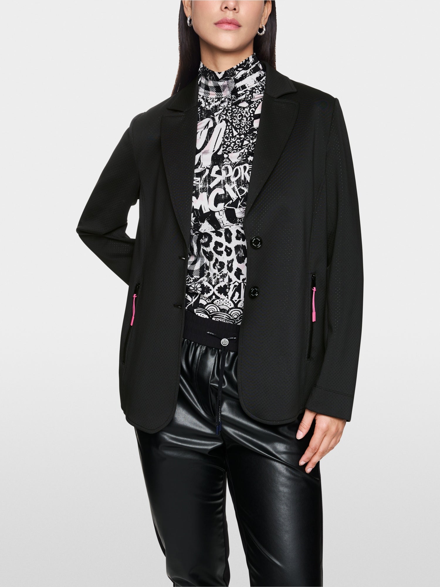 Sporty blazer in mesh look
