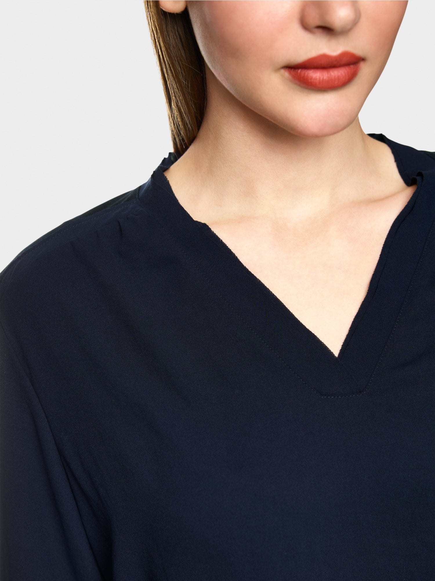 Blouse shirt in a mix of materials