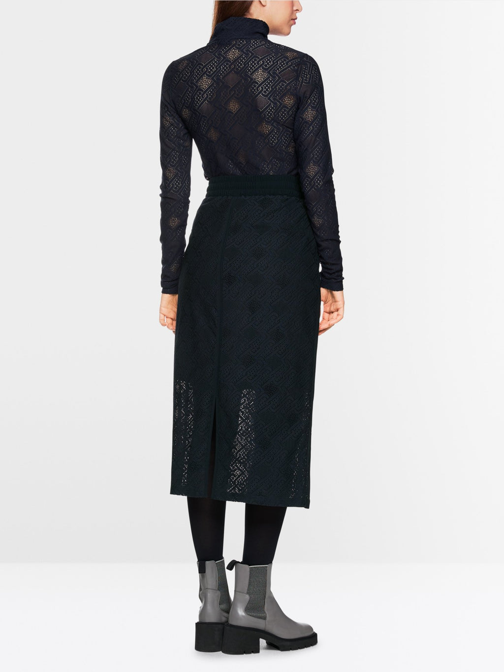 Lace skirt