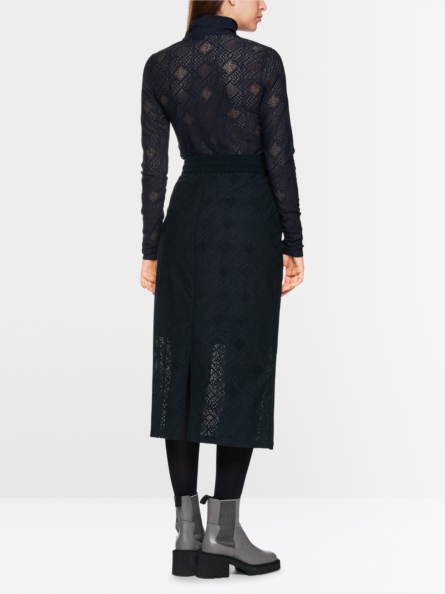 Lace skirt