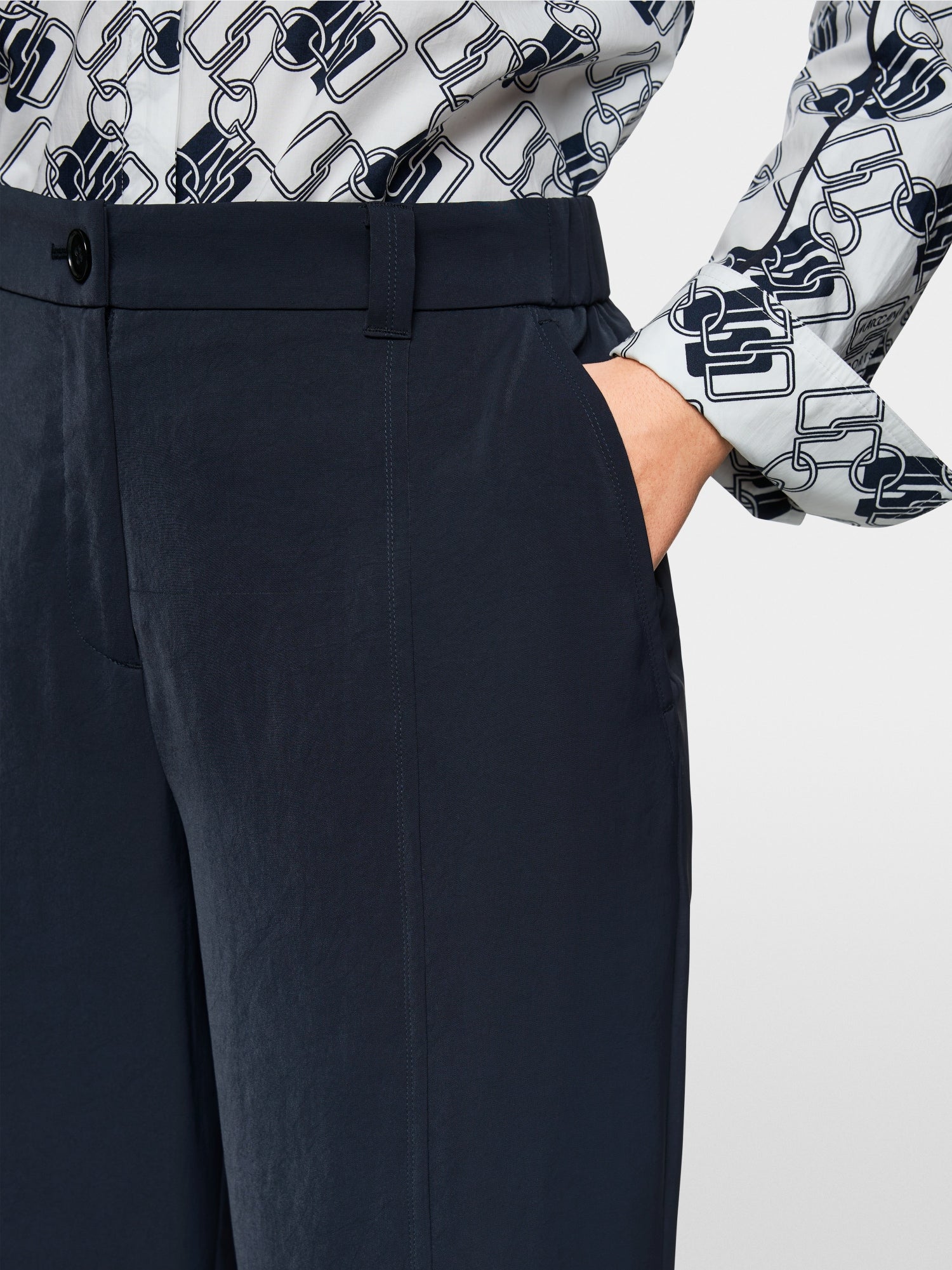 Slightly shimmering RENTON trousers